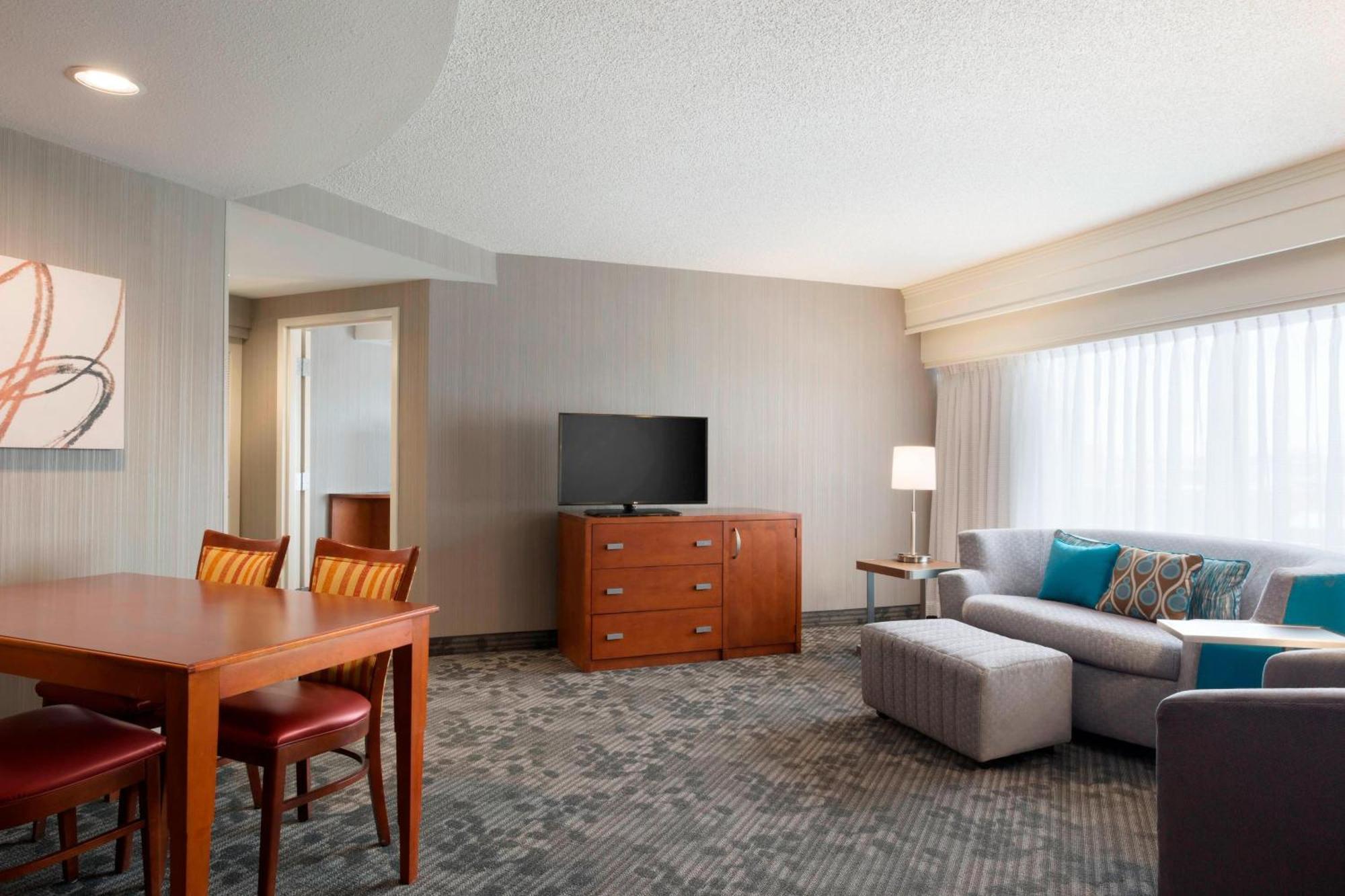 Courtyard By Marriott Fort Smith Downtown מראה חיצוני תמונה